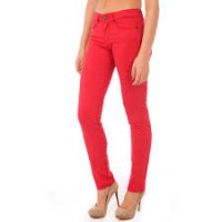 pantalones rojos